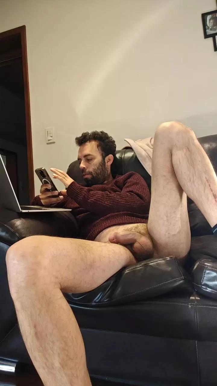 Offline nudist_peter on Cam4