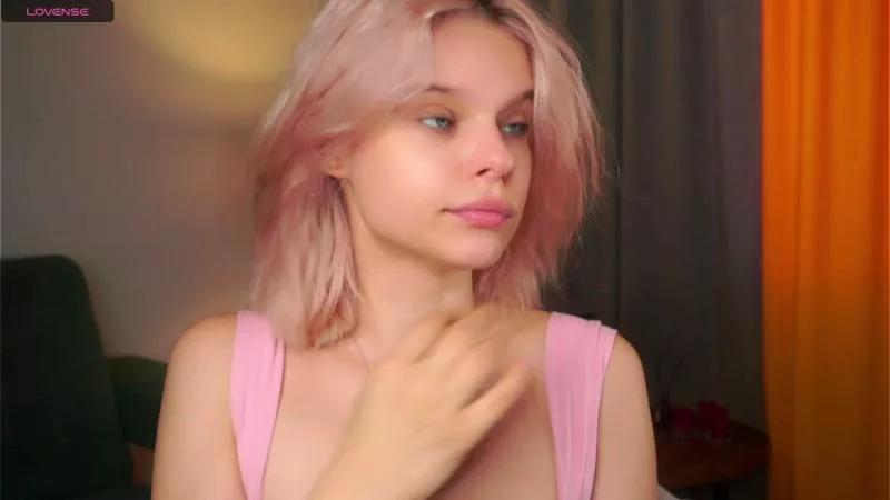 Offline OdetteFarran on Cam4