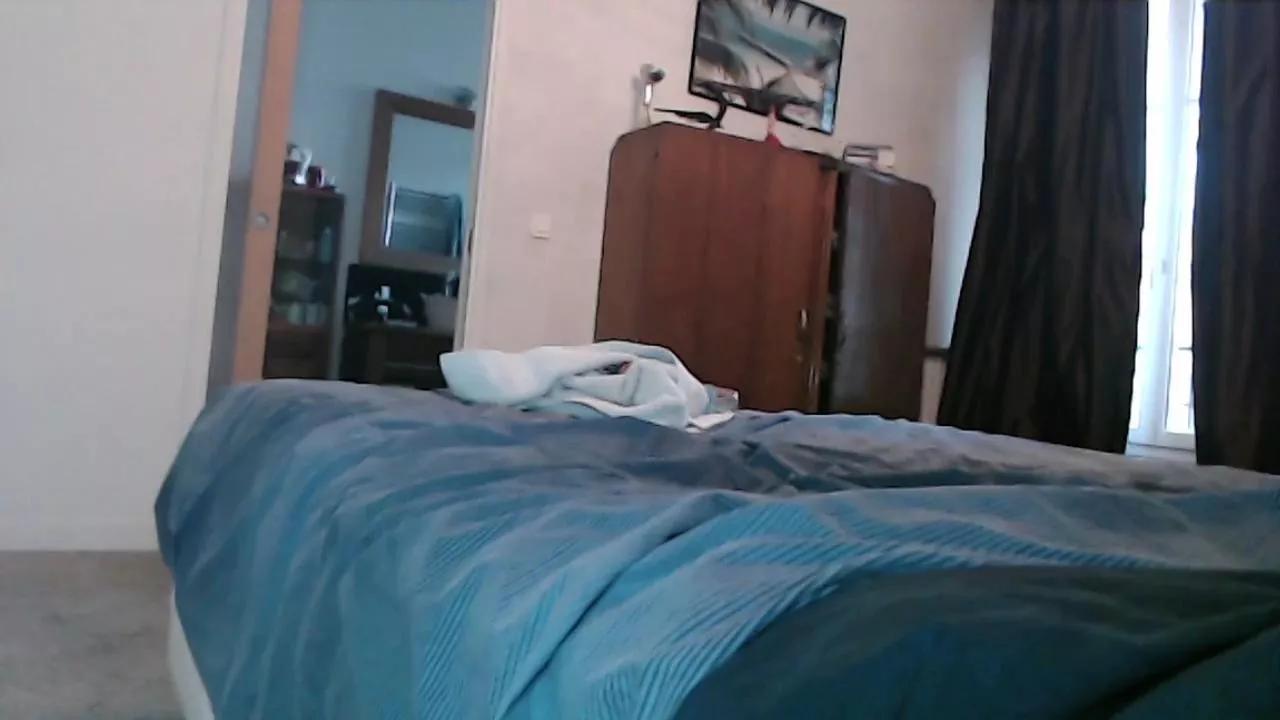 Offline okaono75 on Cam4