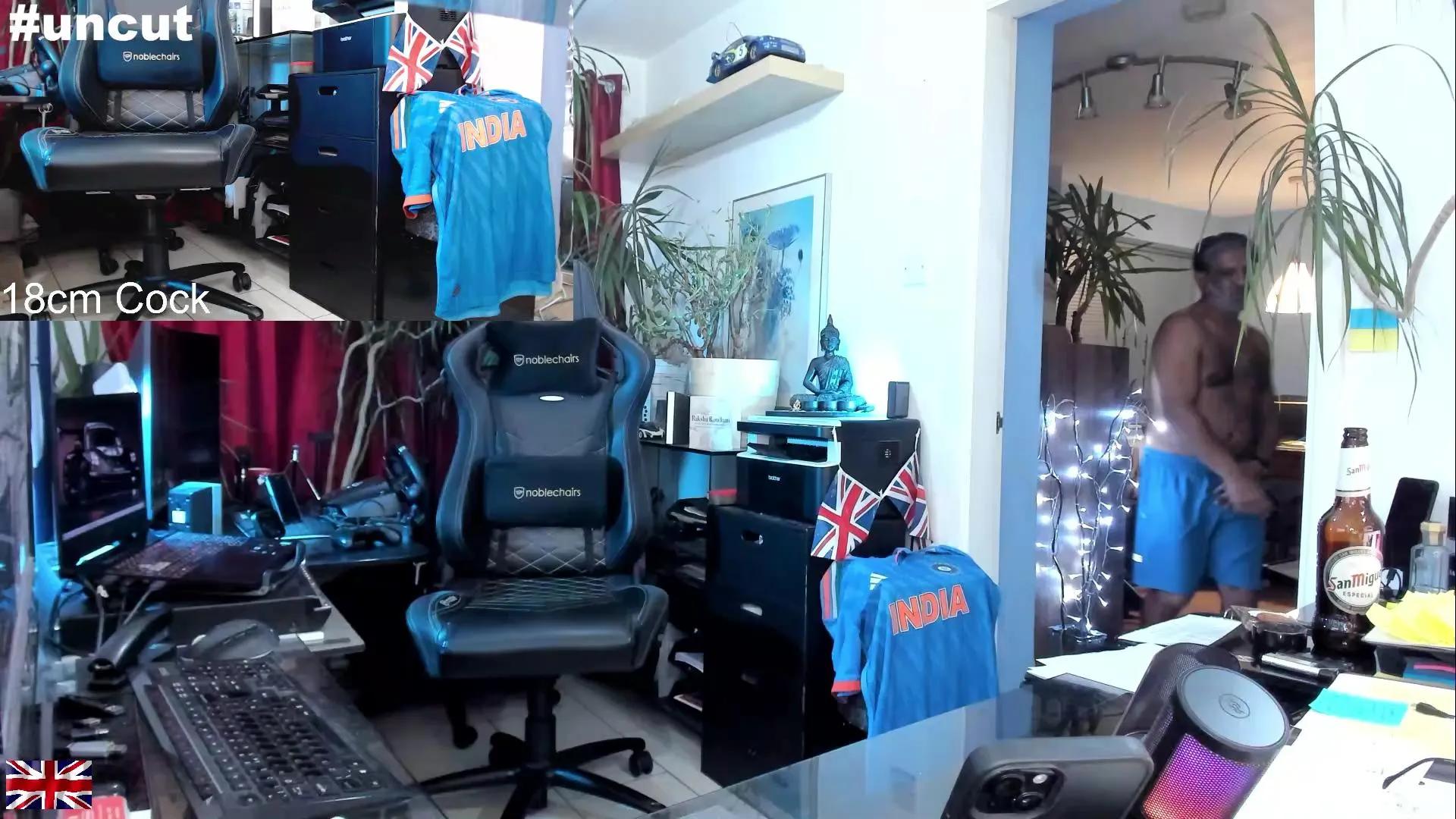 Freechat OnlineBossUK on Cam4