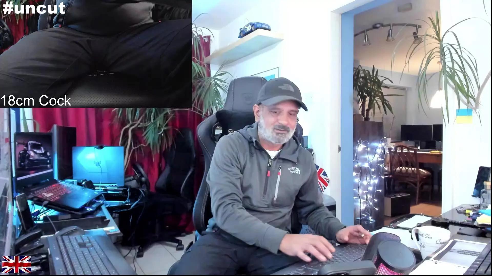 Freechat OnlineBossUK on Cam4