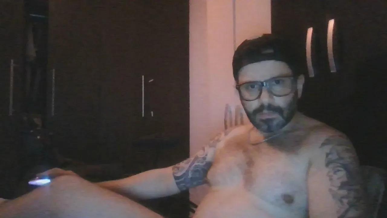 Offline ParrudoParrudo on Cam4