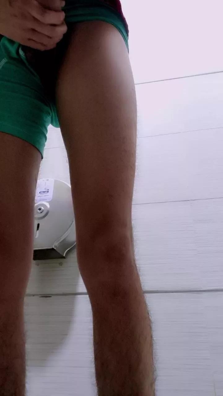 Offline Paulhot18 on Cam4