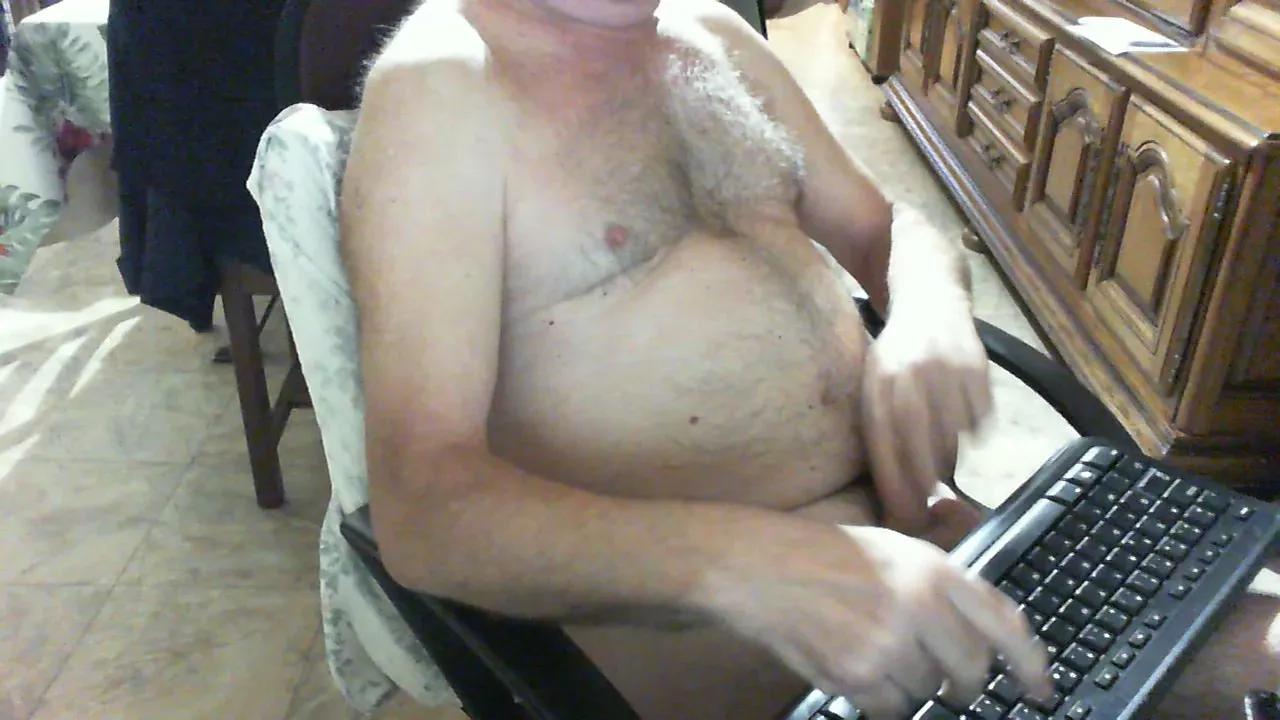 Offline peinpein74 on Cam4