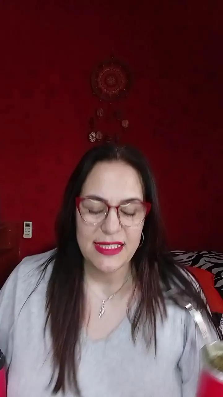 Offline Perradulcee on Cam4