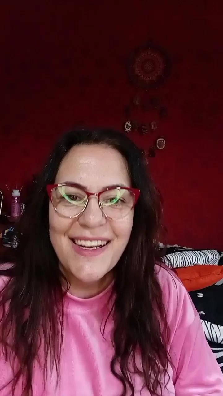 Offline Perradulcee on Cam4