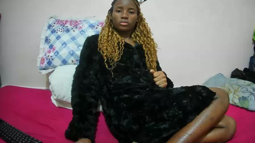 Freechat petitetasha on Cam4