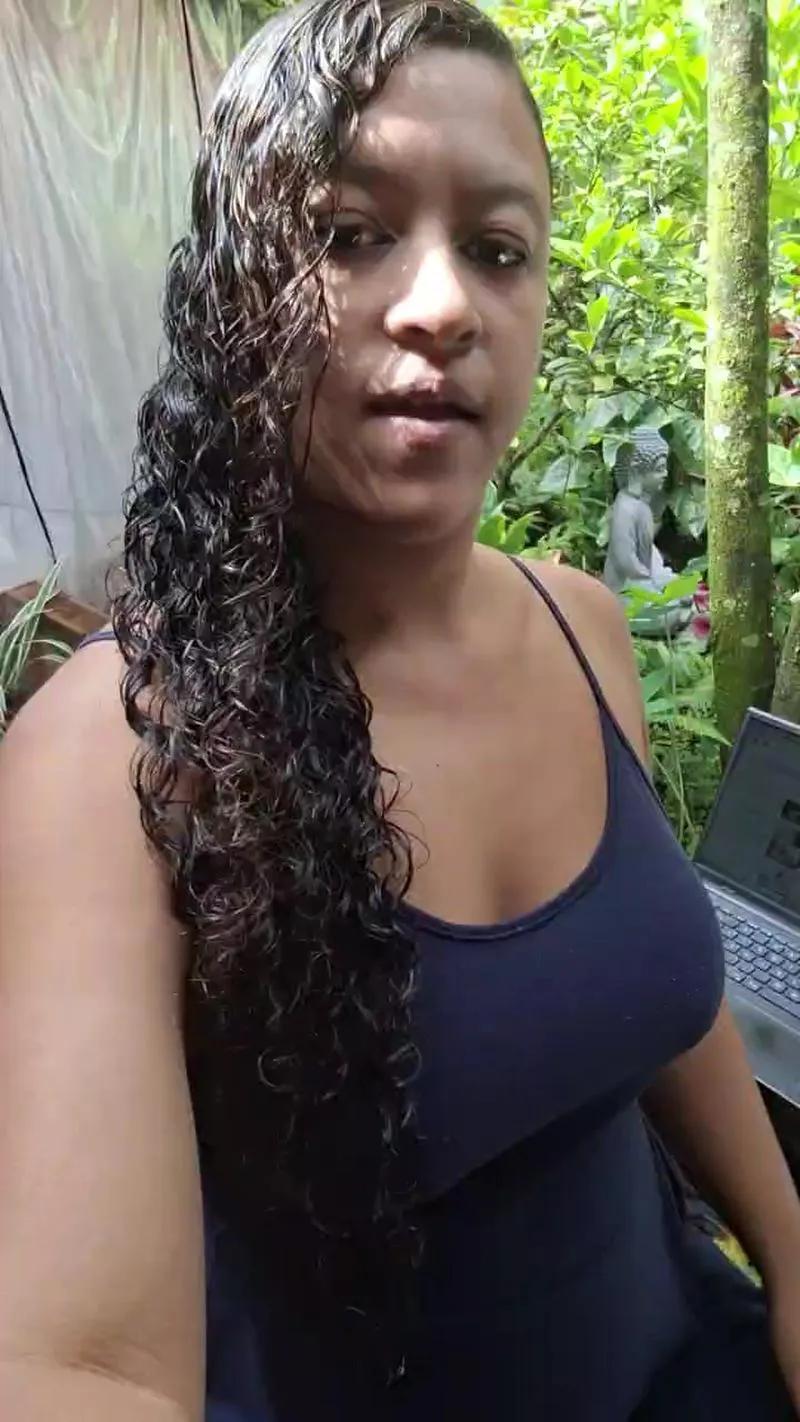 Offline PieldeChocolate on Cam4