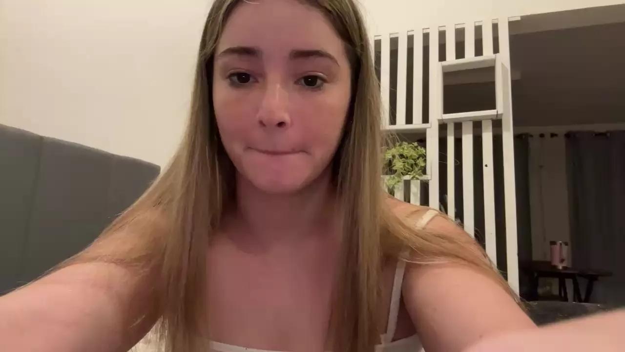 Offline Pilita22 on Cam4