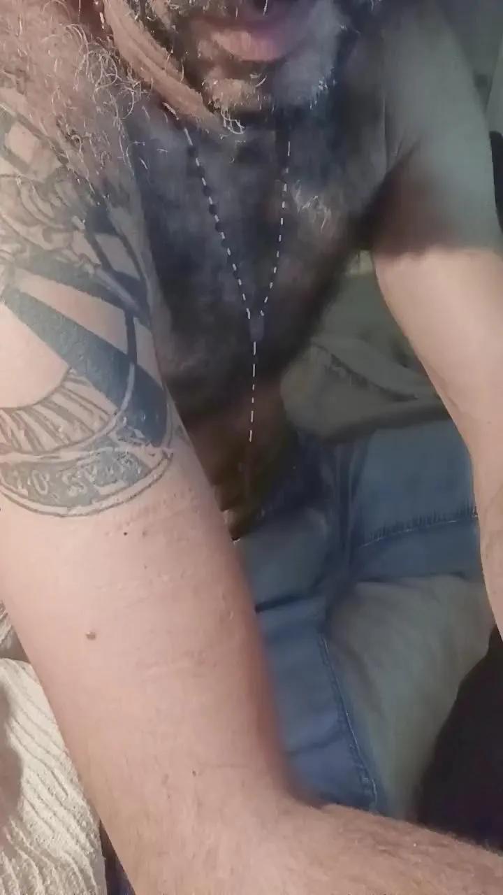 Offline Pistolon19 on Cam4