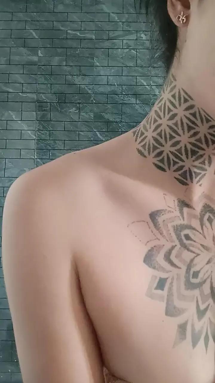 Freechat porcellina181 on Cam4