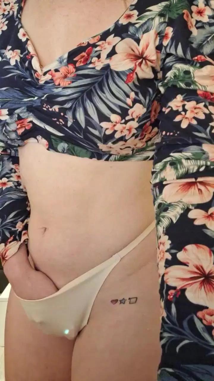 Offline Redheaddol22 on Cam4