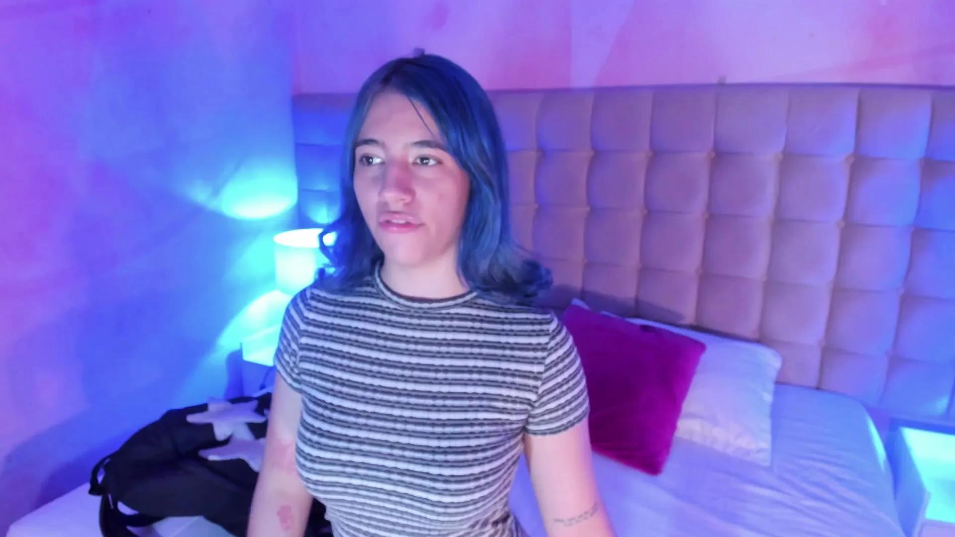 Offline ReiAyanamy on Cam4