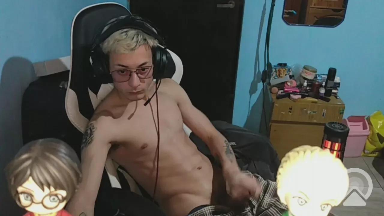 Offline ReyAbsoluto on Cam4