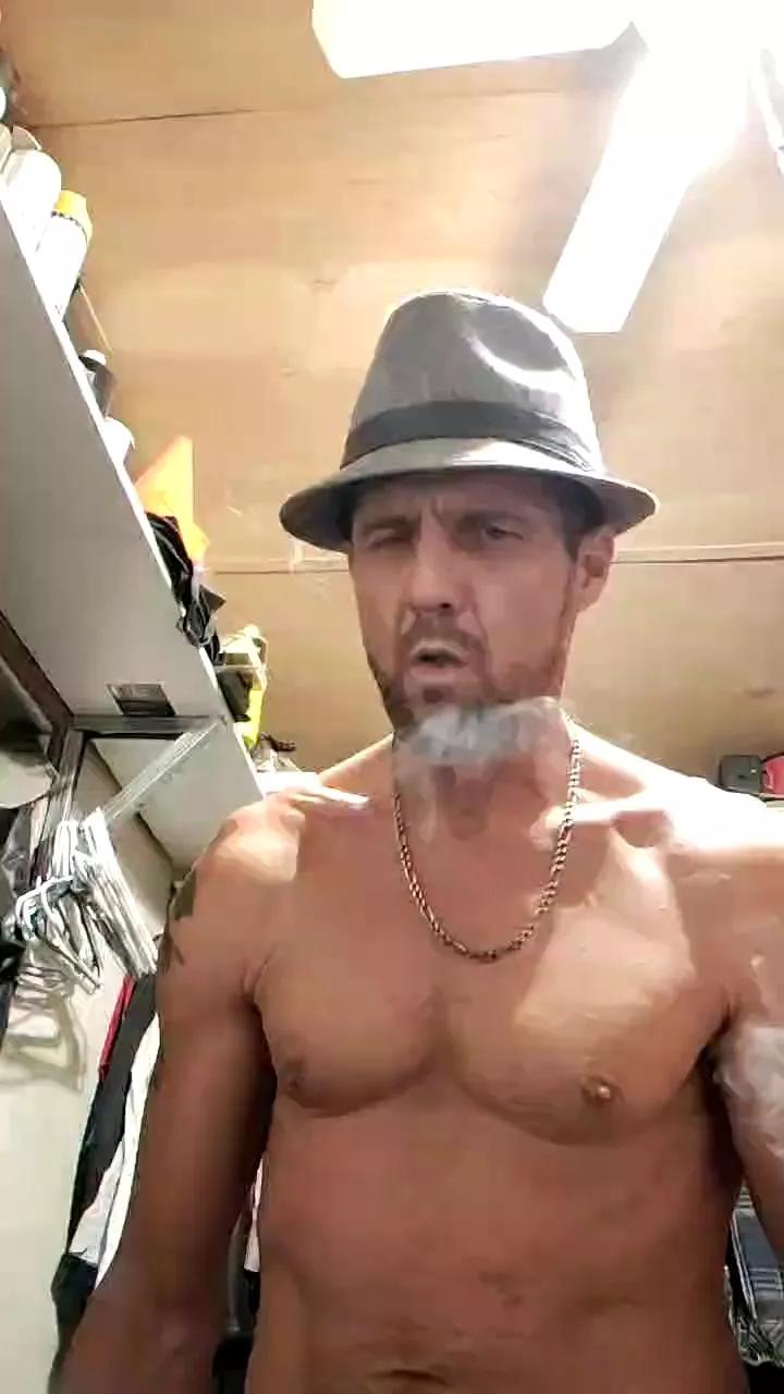 Freechat richie00731 on Cam4