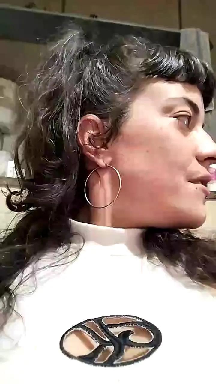 Offline saldfnuik on Cam4