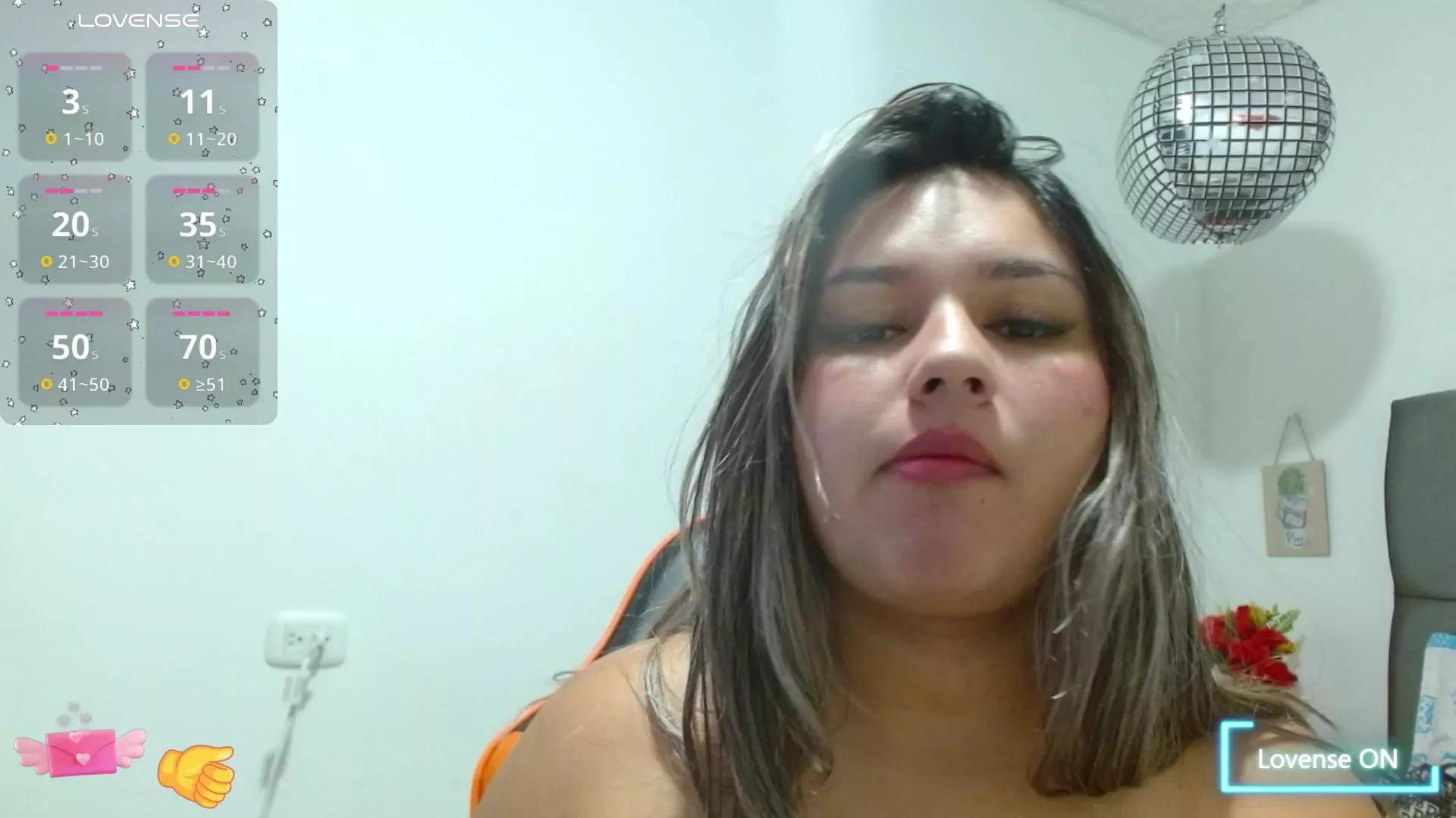 Samara_wish on Cam4 
