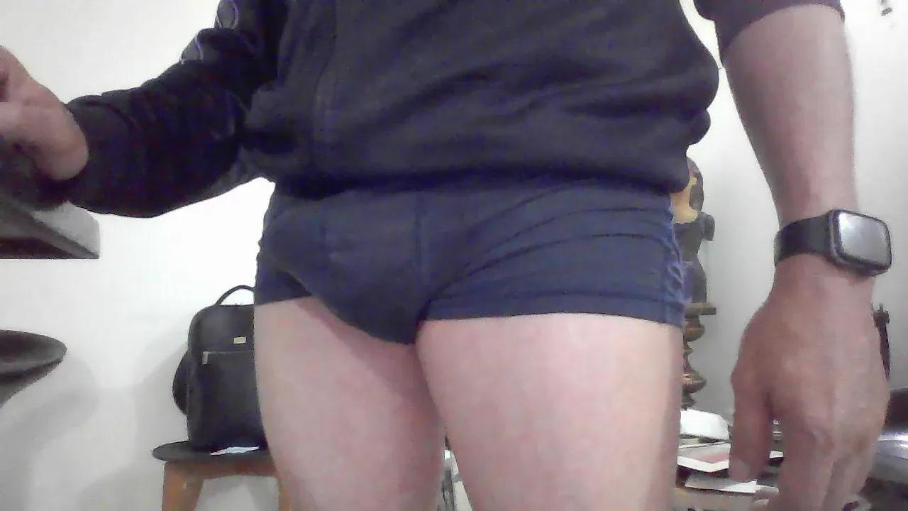 Offline SantyCock on Cam4