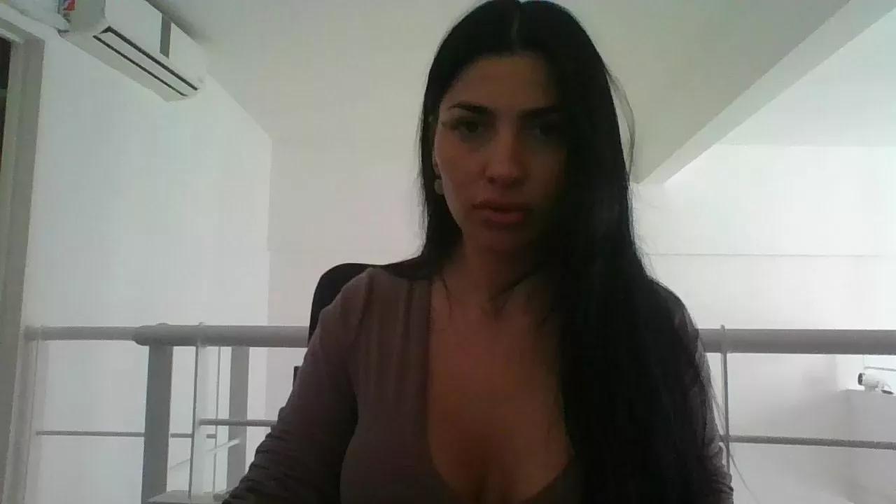 Sarah_Muller8 on Cam4 