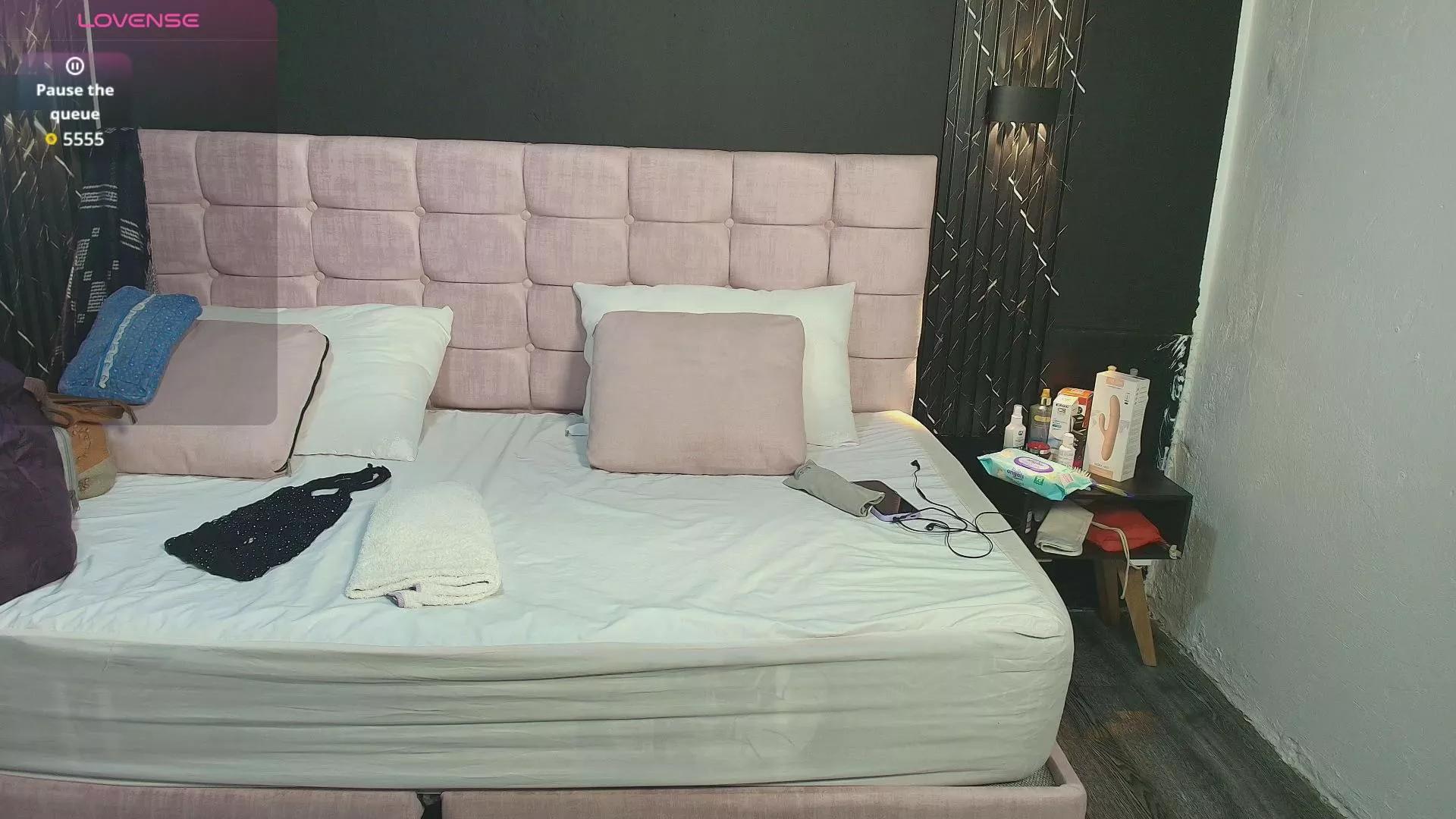 Offline SashaRosee_ on Cam4