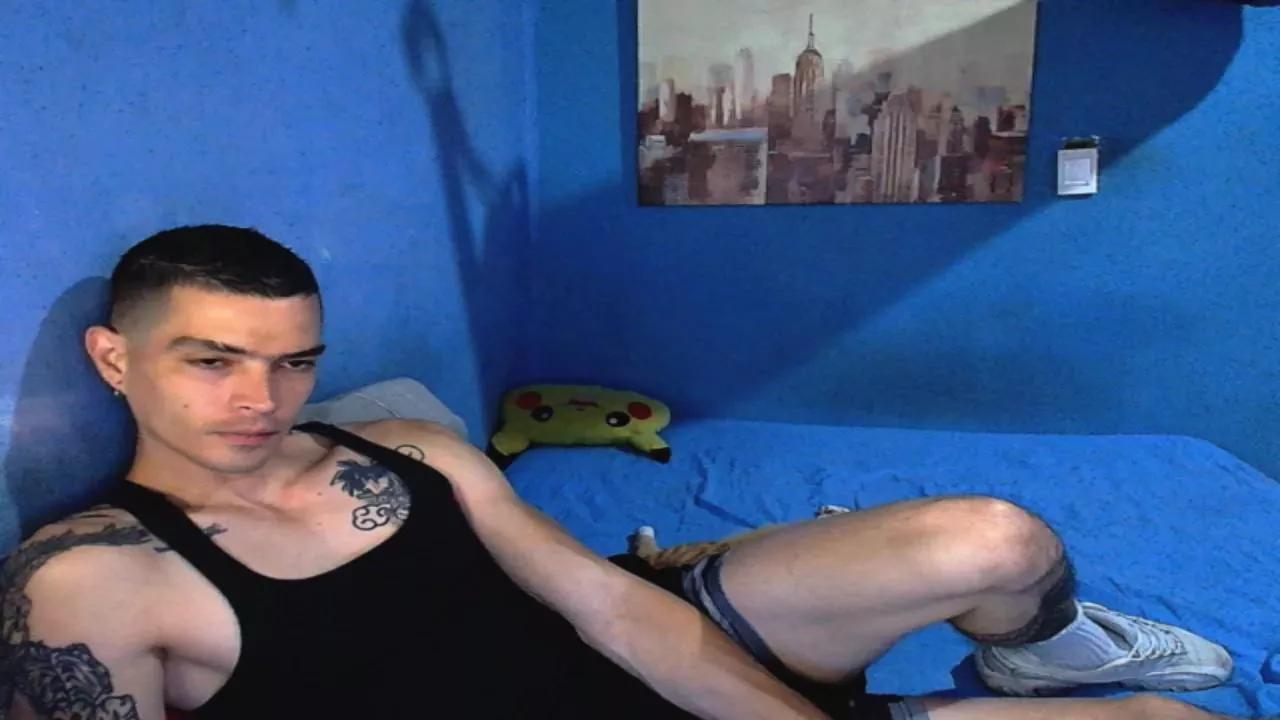 Offline Sauceboy33 on Cam4