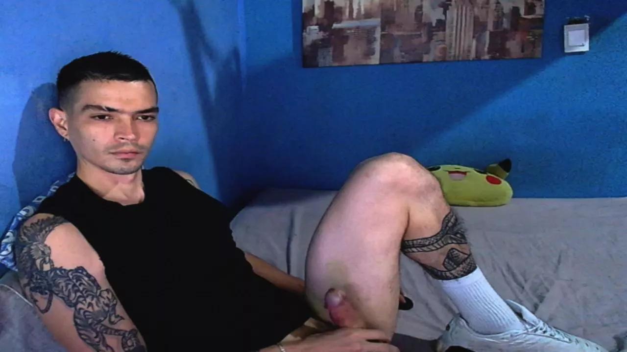 Offline Sauceboy33 on Cam4