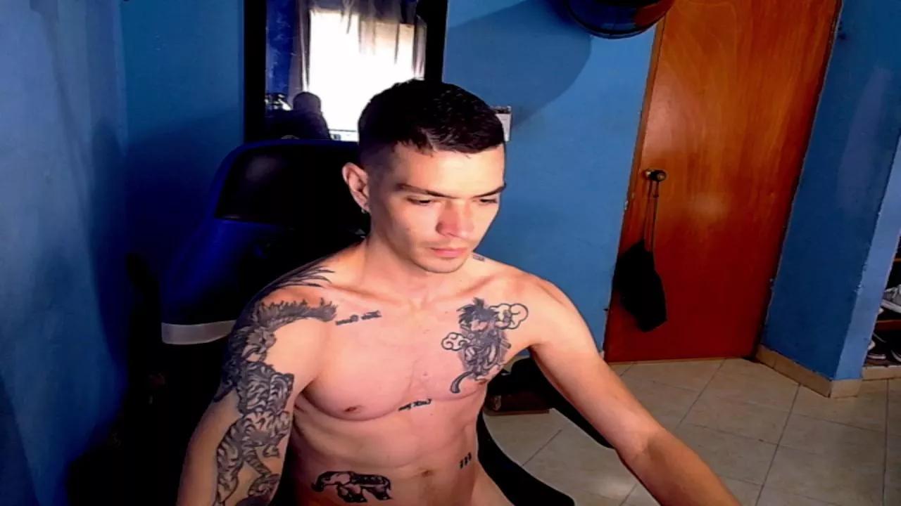 Offline Sauceboy33 on Cam4