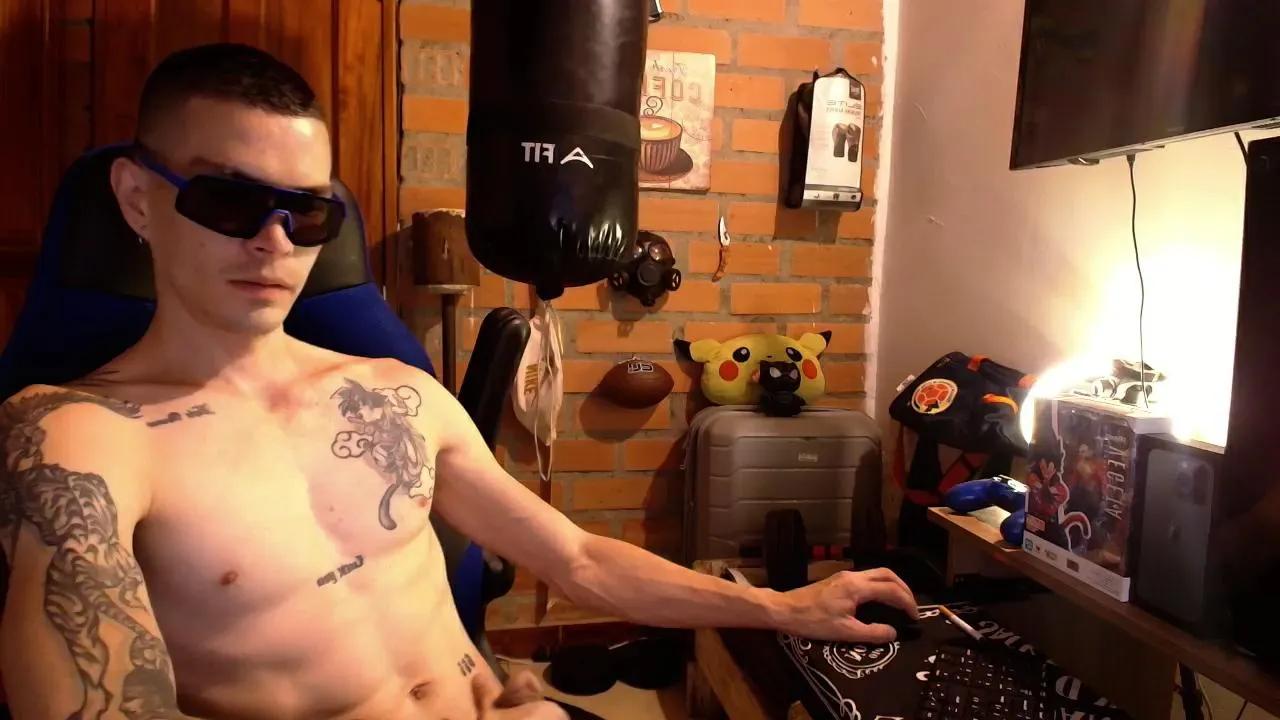 Offline Sauceboy33 on Cam4