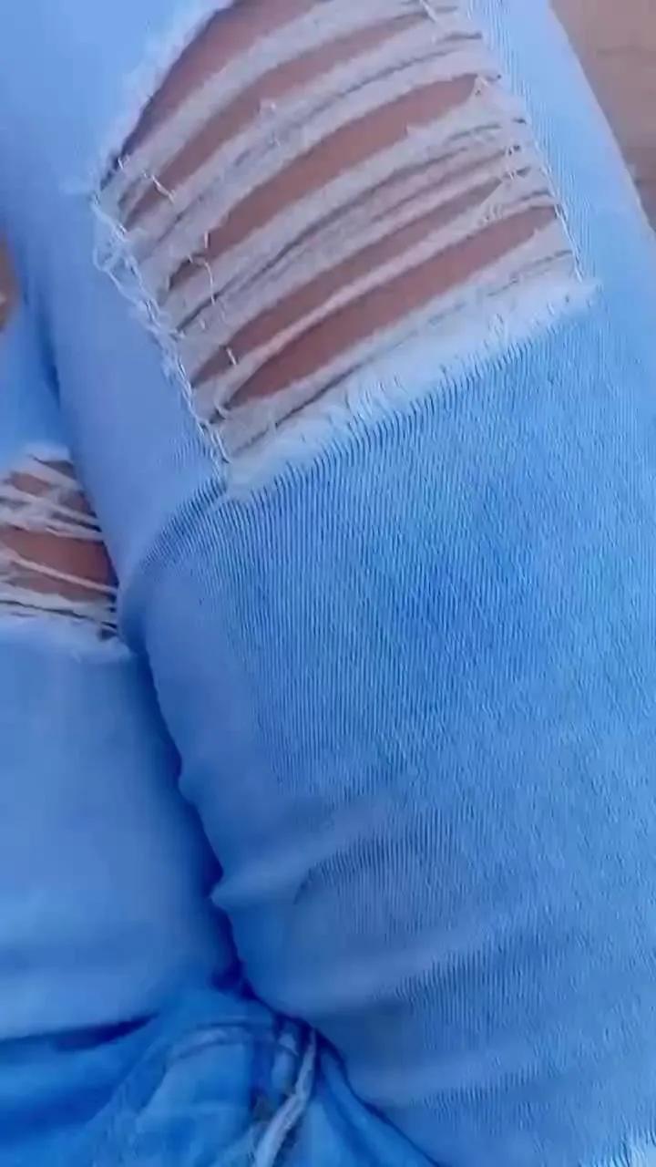 Offline Scarlett_pee on Cam4