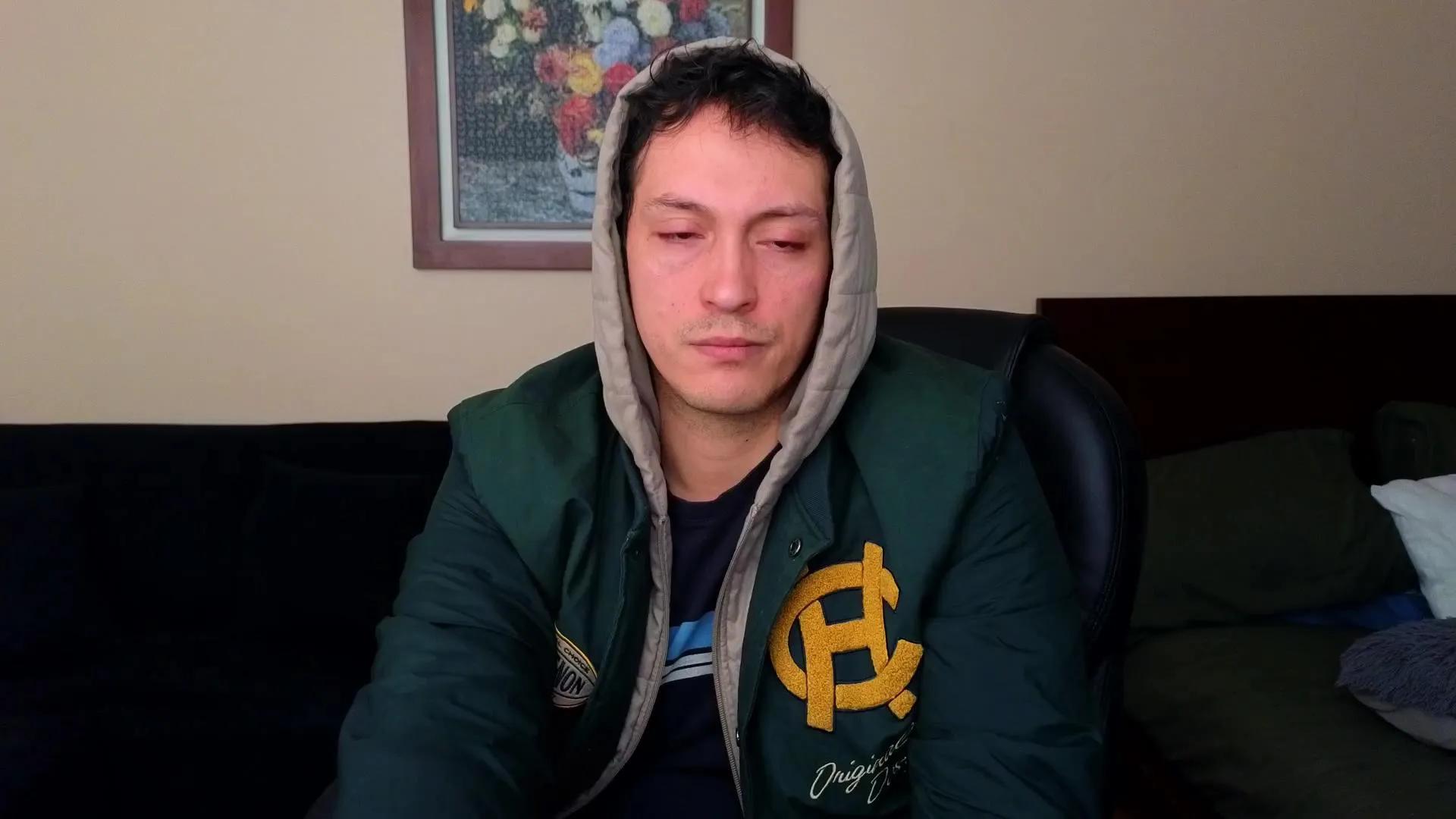 Offline Serguioguecha33 on Cam4