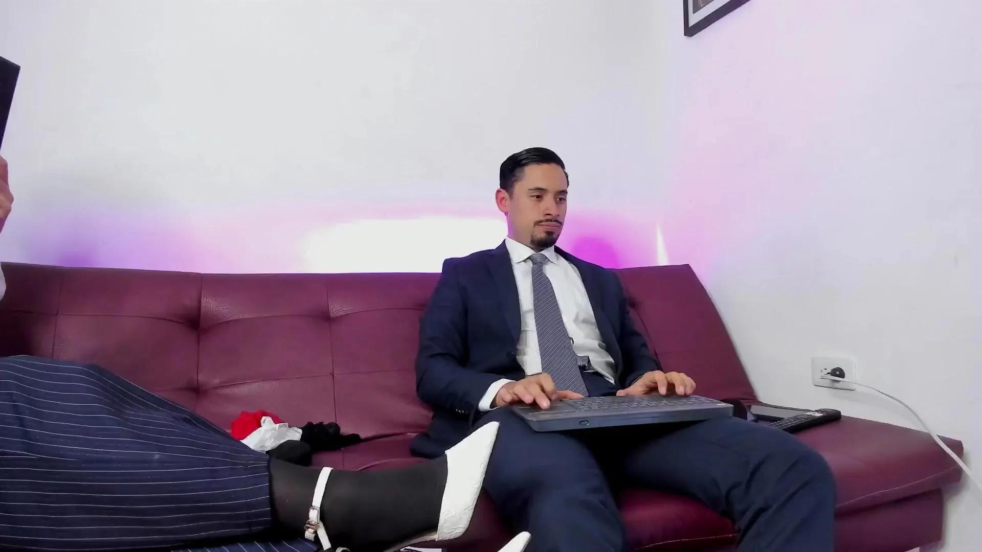 Offline sexlawyers1 on Cam4