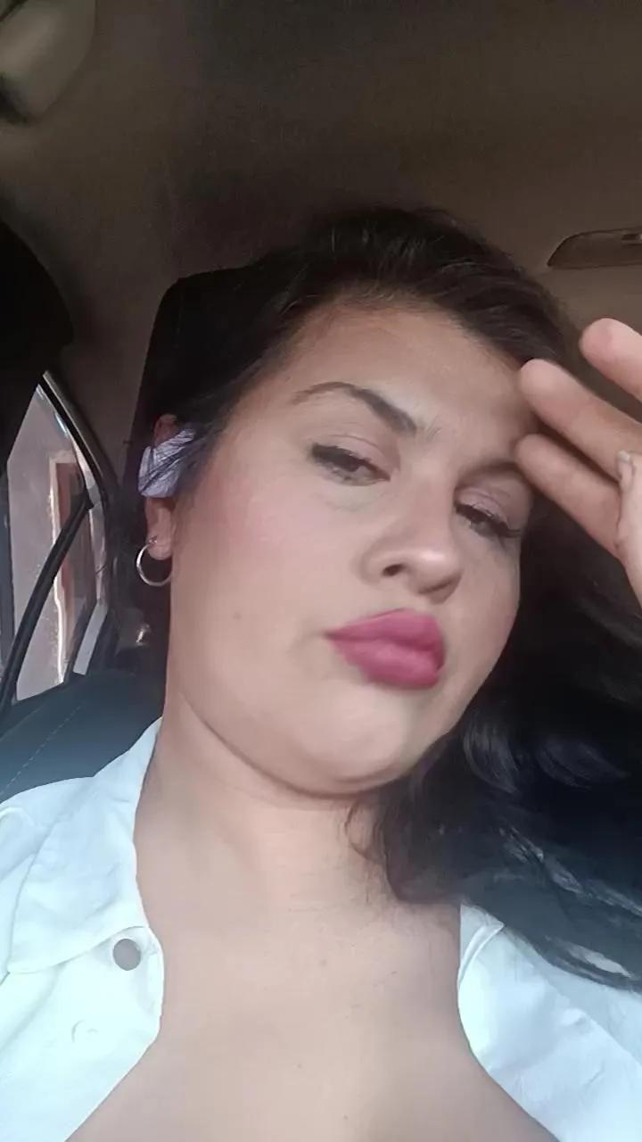 Offline sexylips2024 on Cam4