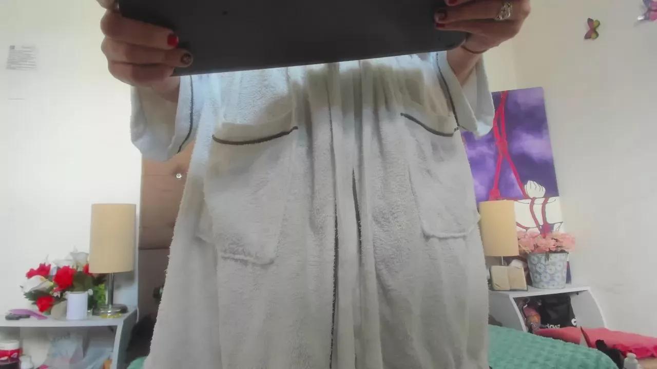 Freechat Sherahade on Cam4