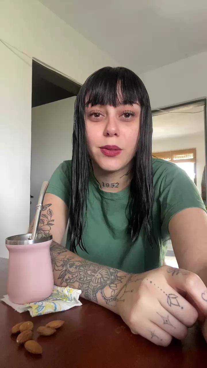 Offline Siltorres33 on Cam4