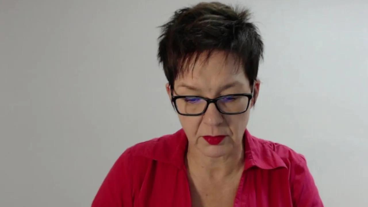 Offline Sofie_Velvet on Cam4