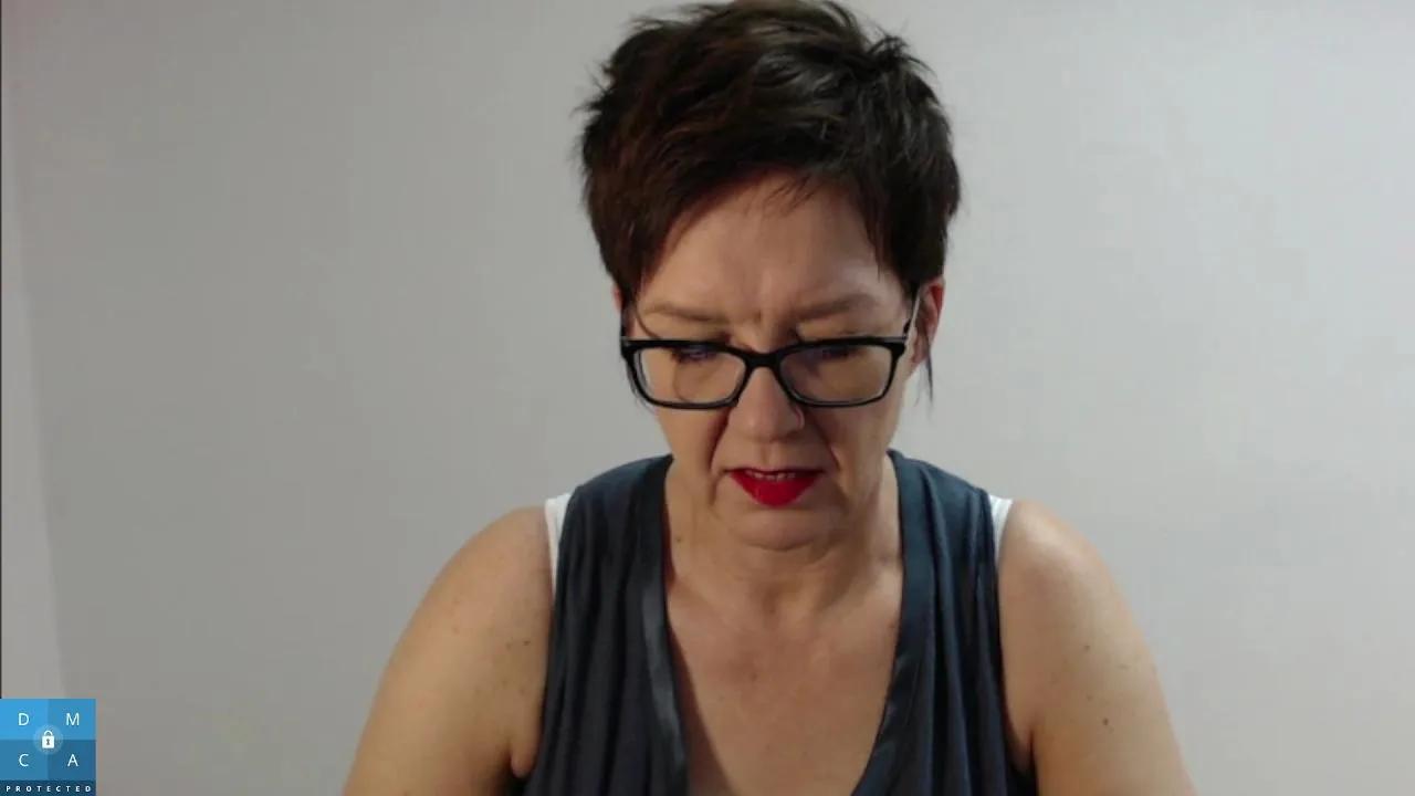 Offline Sofie_Velvet on Cam4