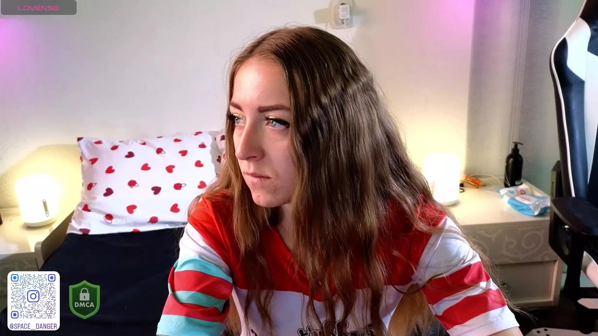 Offline space_danger on Cam4