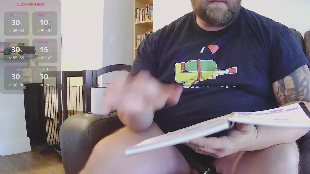 Offline Strong_Bear89 on Cam4