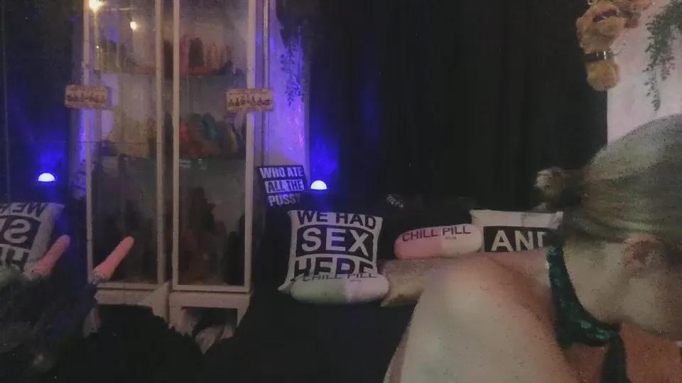 Cam4 SuusenGuus is Freechat SuusenGuus —  #lekkergeilen