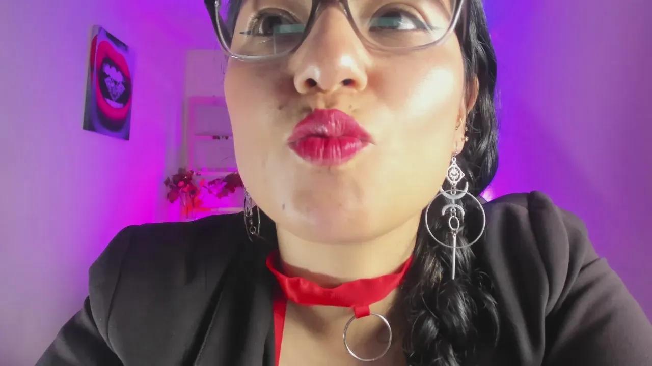 Offline tamara_rouse1 on Cam4