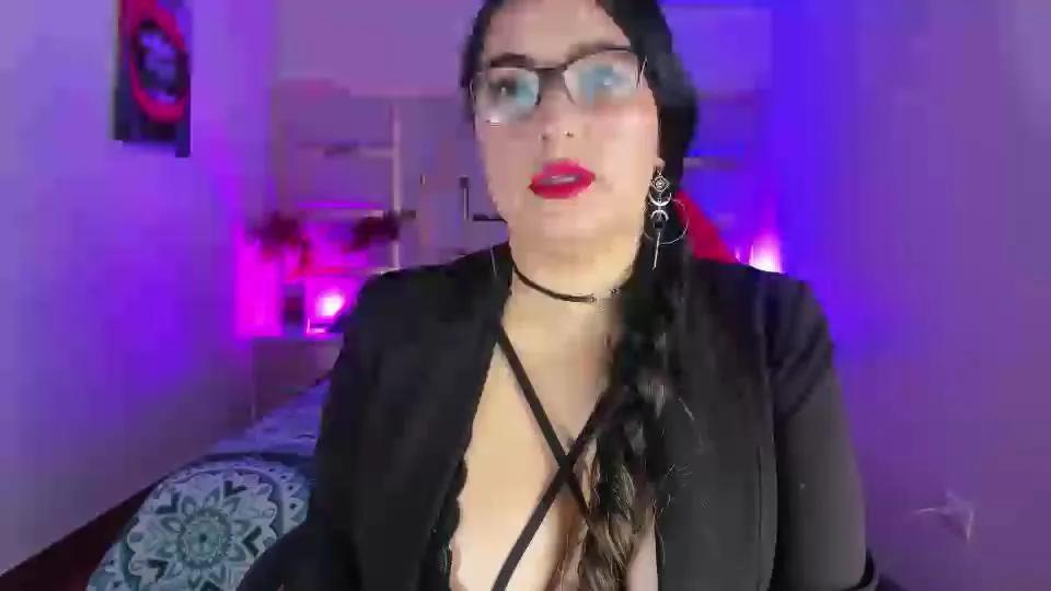 Offline tamara_rouse1 on Cam4