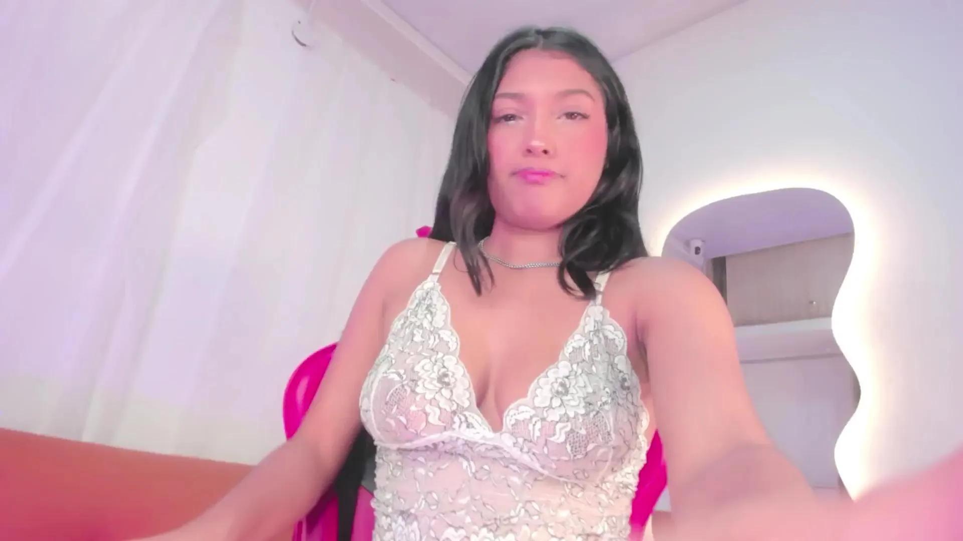 Freechat TeenInnocent on Cam4