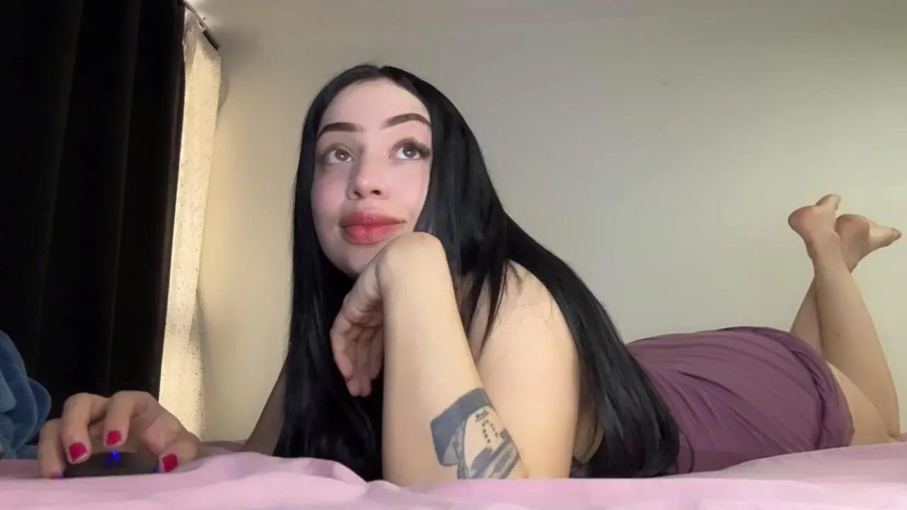 Offline Tetasgrandes_ on Cam4