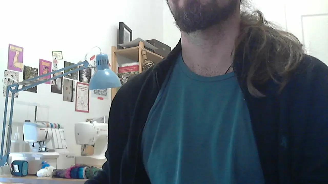 Cam4 theoldboy25 is Freechat theoldboy25 —  #cum #hairy #tattoo #workout #kilt