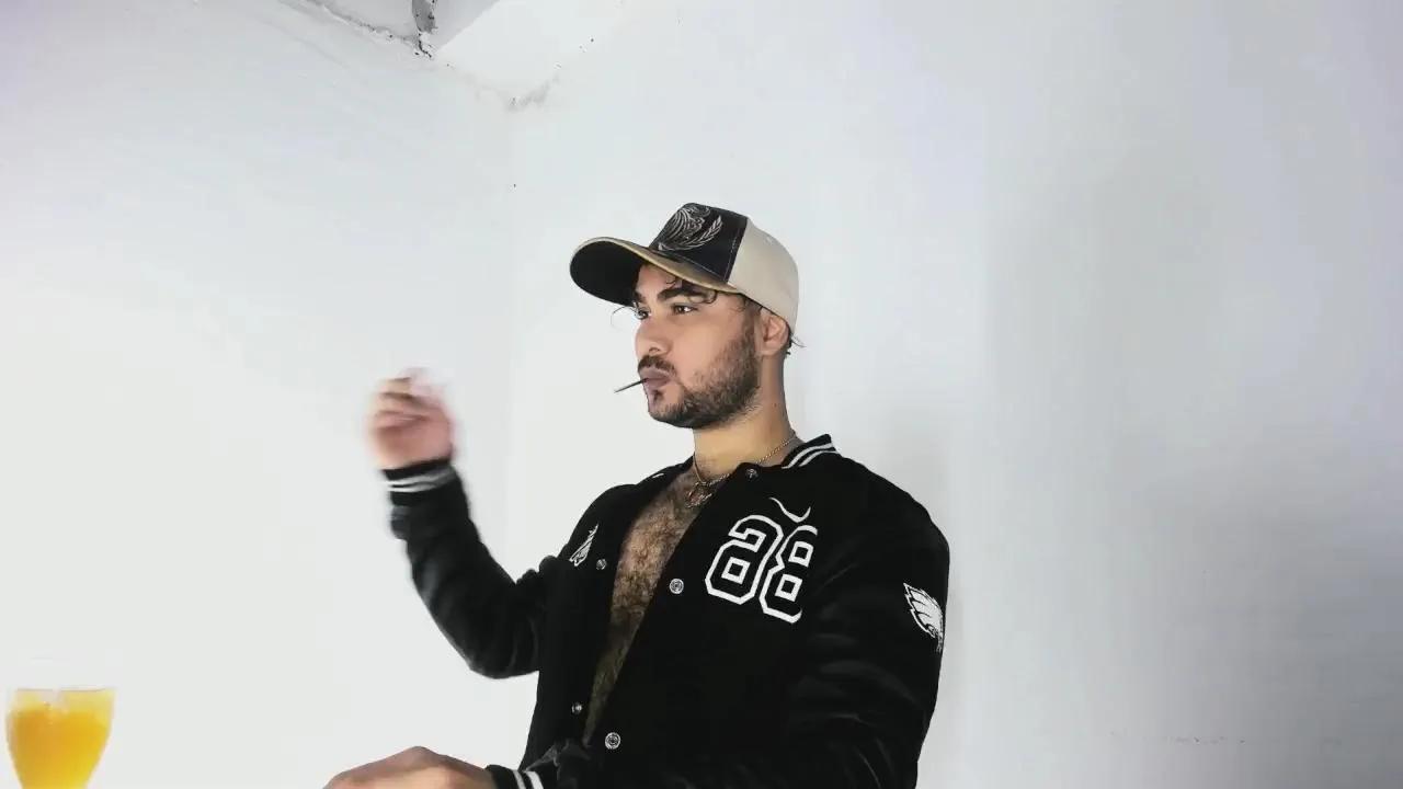 Offline Tommy_Sccot on Cam4