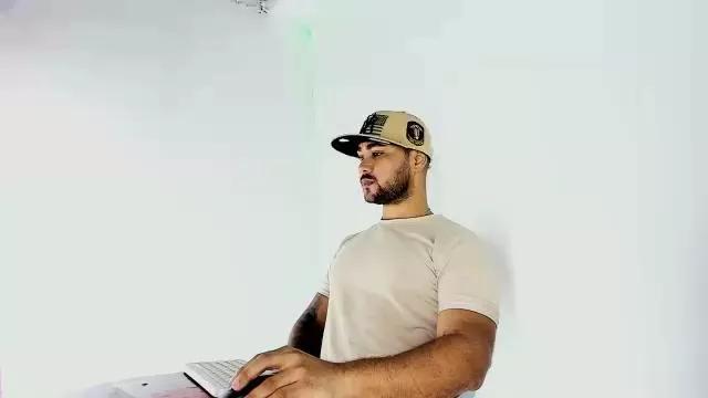 Offline Tommy_Sccot on Cam4