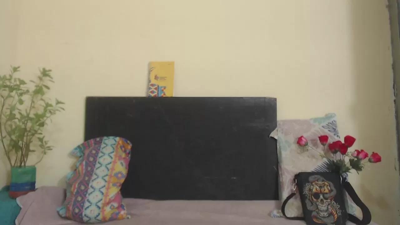 Offline tonnyhuge on Cam4