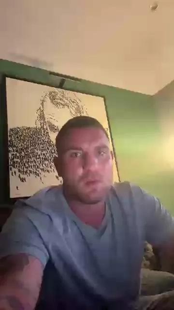 Offline TWOPEESINAPOD on Cam4