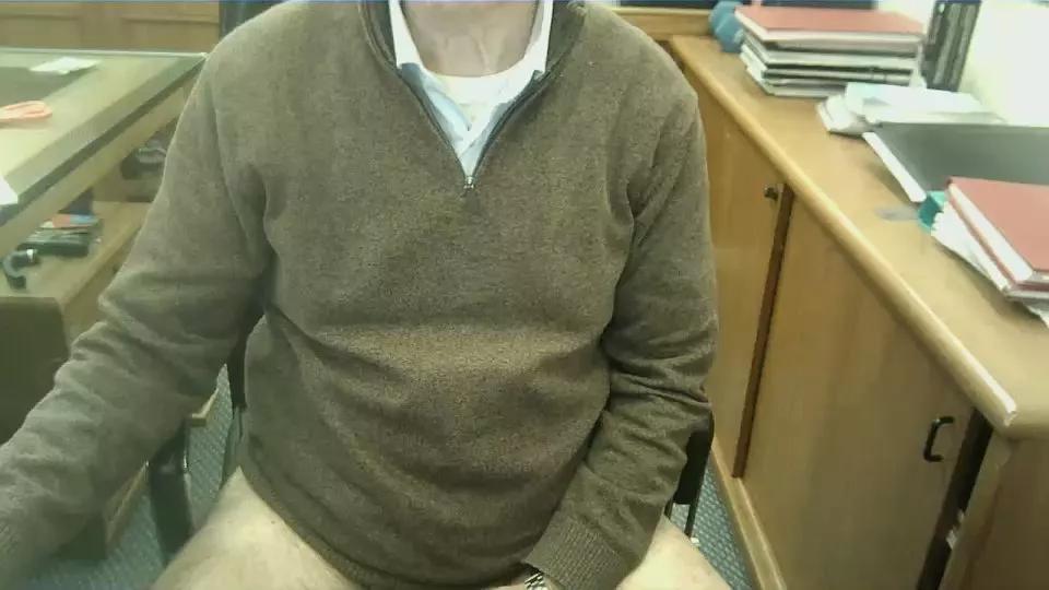 Offline UNGRAN69 on Cam4