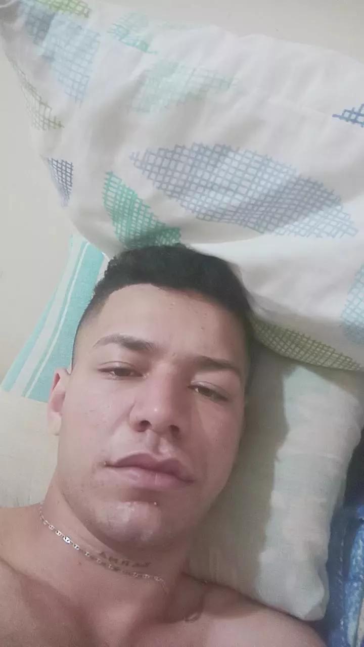 Offline valencia691 on Cam4